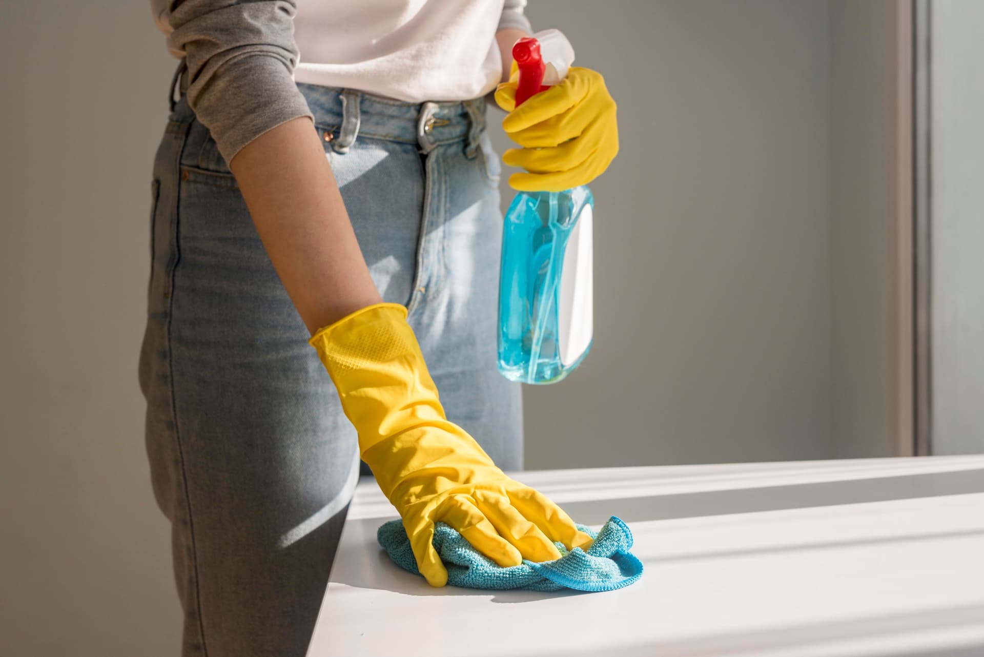 The Ultimate Guide to House Cleaning: Tips & Benefits of Hiring Professional Cleaners image